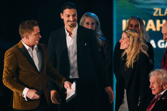 Zlatan Ibrahimovic och Anja Mittag tilldelas priset Årets