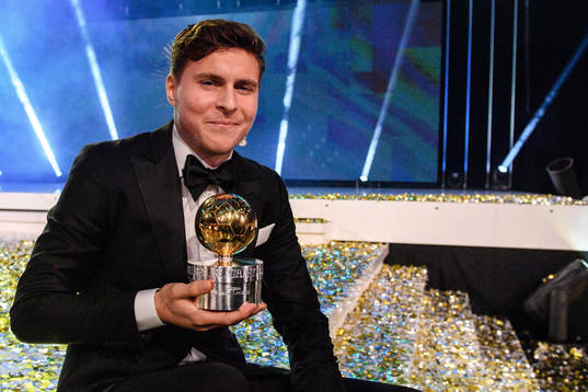 Victor Nilsson Lindelöf vinnare av Guldbollen
