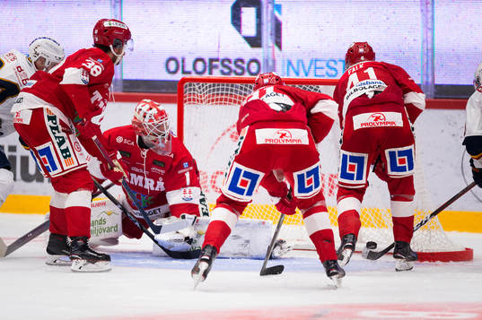 Djurgårdens Jacob Josefson gör 2-6 bakom Timrås målvakt