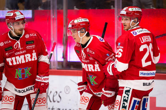 Timrås Filip Hållander jublar