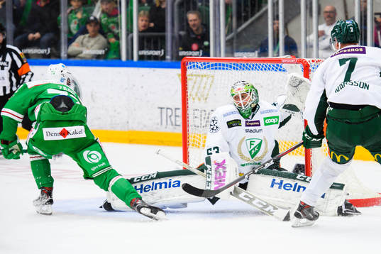Rögles Daniel Zaar gör 1-0