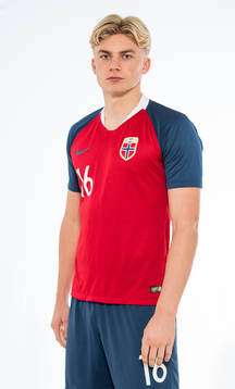 Tobias Borchgrevink Børkeeiet of Norway poses for a