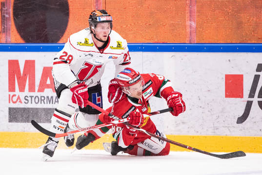 Örebros Linus Arnesson och Moras Ryan Johnston