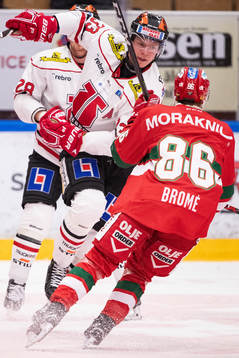 Örebros Christopher Mastomäki och Moras Mathias Bromé