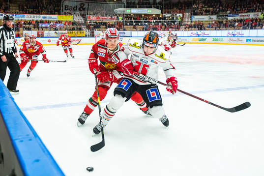 Moras Erlend Lesund och Örebros Glenn Gustafsson
