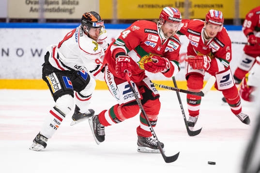 Moras Viktor Amnér och Örebros Tylor Spink
