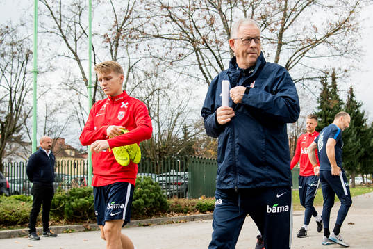 Martin Ødegaard of Norway and Lars Lagerbäck, head coach