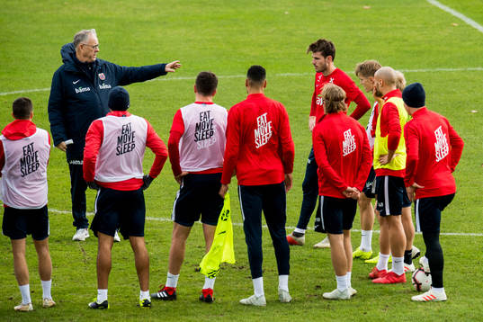 Lars Lagerbäck, head coach of Norway, and Håvard