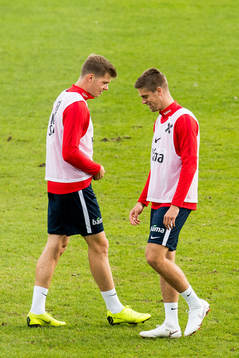 Alexander Sørloth and Markus Henriksen of Norway