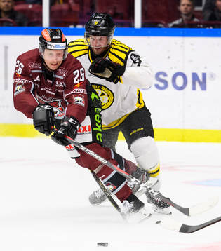 Malmö Redhawks Axel Wemmenborn och Brynäs Niclas Andersén