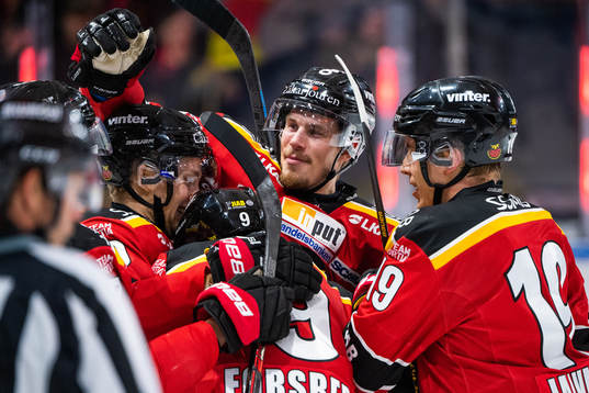 Luleås Emil Larsson jublar