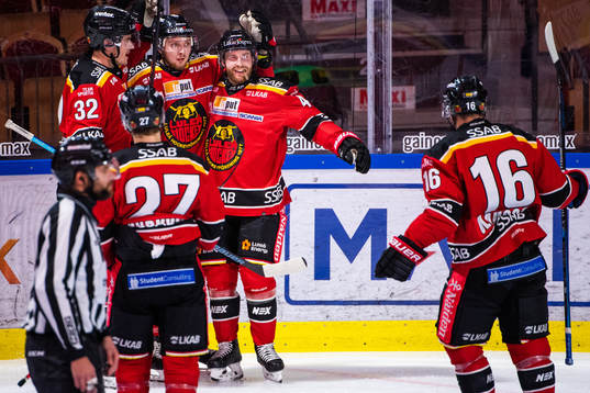 Luleås Mattias Guter jublar
