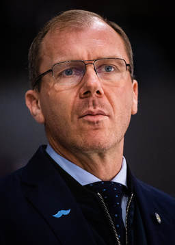 s tränare Johan Lindbom