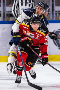 s Nils Andersson och Luleås Erik Gustafsson