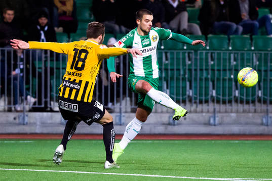Häckens Oskar Sverrisson Hammarbys Vladimir Rodic