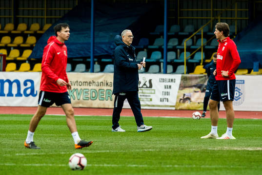 Lars Lagerbäck, head coach of Norway, and Sander Berge of