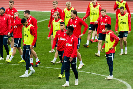 Mohamed Elyounoussi and Ola Kamara of Norway