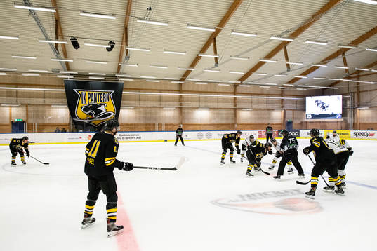Tekning i Rosengård Ishall