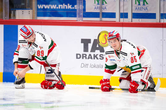 Moras Ryan Johnston och Michael Haga