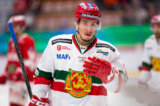 Moras Robin Johansson jublar