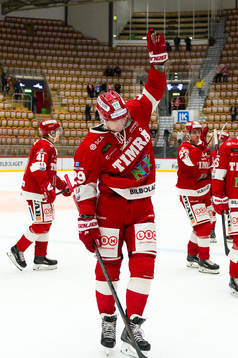 Timrås Morten Madsen jublar