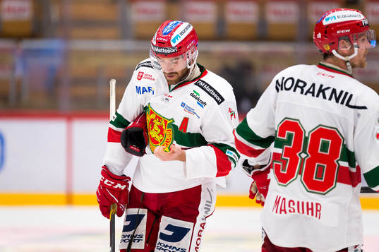 Moras Robin Johansson deppar