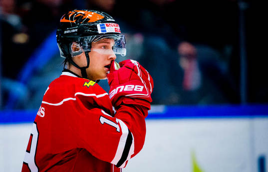 Örebros Patrik Virta deppar