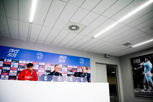 Ole Kristian Selnæs of Norway, Lars Lagerbäck, head coach