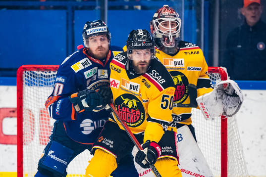 Växjös Erik Josefsson och Luleås Daniel Sondell framför