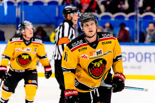 Luleås Petter Emanuelsson jublar