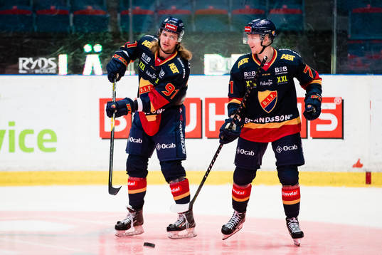 Djurgårdens Axel Jonsson Fjällby och Jonathan Davidsson