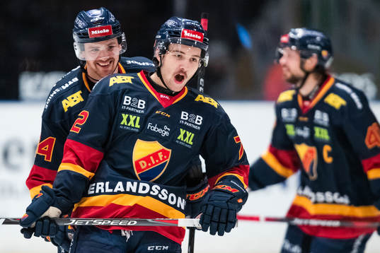Djurgårdens Emil Bemström jublar