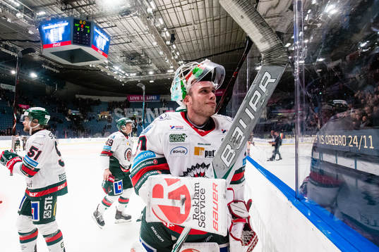 Frölundas målvakt Johan Gustafsson jublar