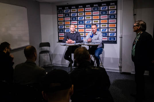 Djurgårdens tränare Robert Ohlsson och Frölundas