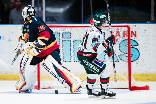 Frölundas Ryan Lasch med en straff i slutet av