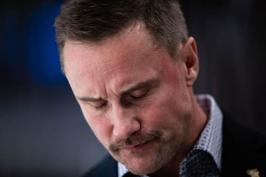 Frölundas tränare Roger Rönnberg deppar
