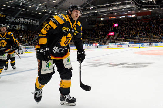 Skellefteås Oscar Möller jublar
