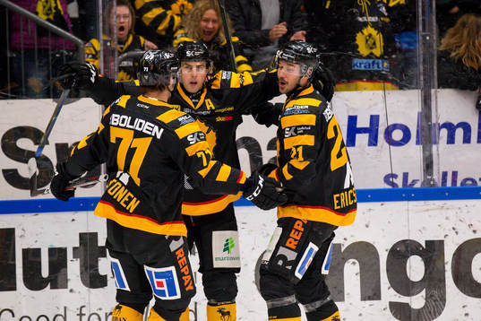Skellefteås Joakim Lindström, Juhamatti Aaltonen och