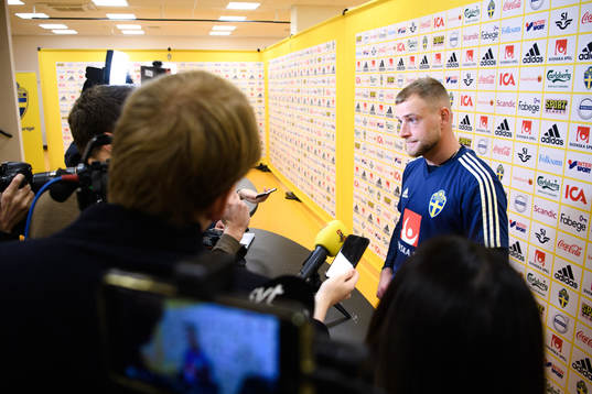 John Guidetti i mixed zone