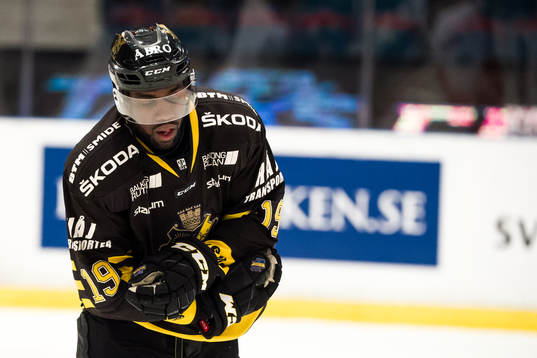 s Daniel Muzito Bagenda har ont
