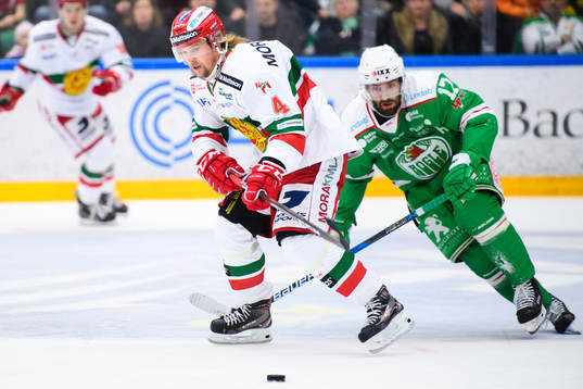 Moras Viktor Amnér och Rögles Taylor Matson