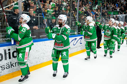 Rögles Simon Ryfors, Taylor Matson, Olle Liss jublar
