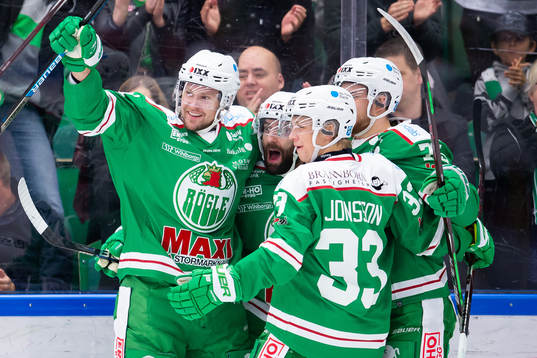 Rögles Taylor Matson jublar