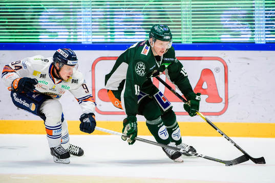 Växjös Joel Persson och Färjestads Gustav Rydahl