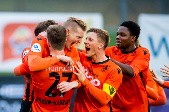 Erik Huseklepp of Åsane celebrates with his teammates