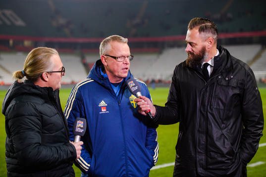Mattias Tjernström, head coach Janne Andersson of Sweden