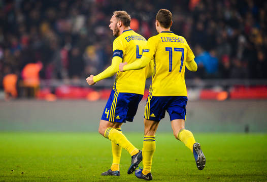 Andreas Granqvist and Viktor Claesson celebrates