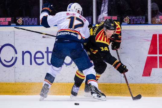 Brynäs Nicklas Danielsson och Djurgårdens Henrik Eriksson