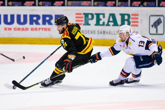 Brynäs Robert Kousal och Djurgårdens Petteri Wirtanen