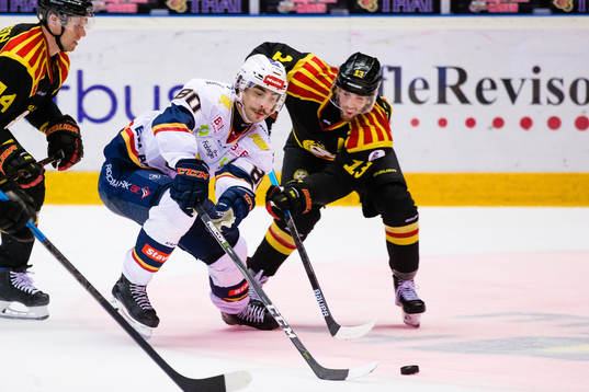 Djurgårdens Gustav Possler och Brynäs Ryan Gunderson